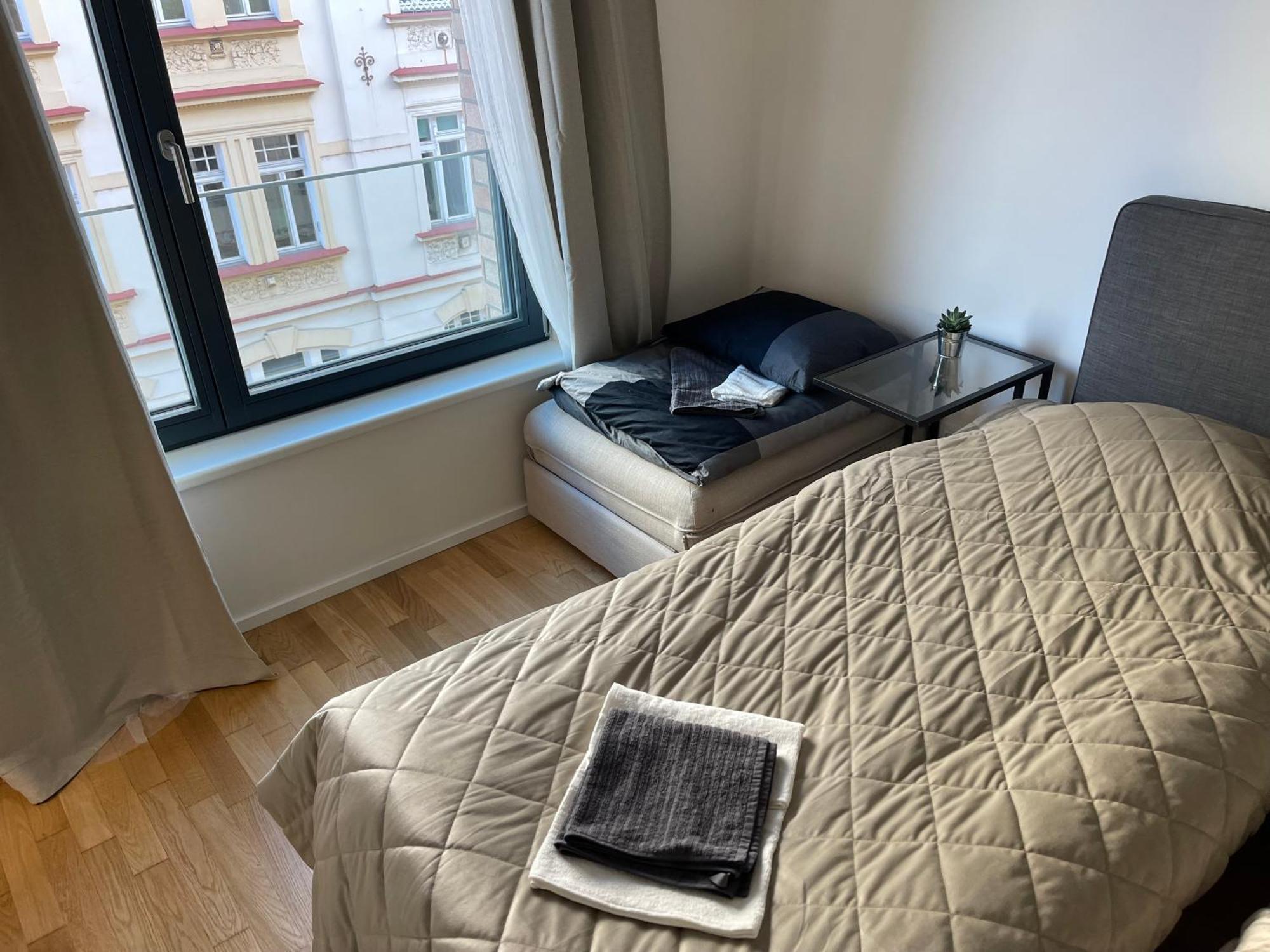 Apartment 4 Room, 2 Bath, Parking Praag Buitenkant foto